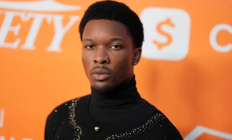 Cantante D4vd arrestado bajo sospecha de asesinato de hispana de 14 años en Los Ángeles