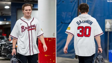 Caufield rocks childhood friend Drake Baldwin’s jersey before game