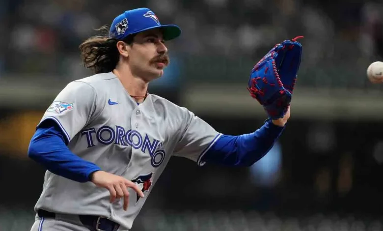 Cease’s gem goes to waste as quiet bats, nightmare eighth sink Blue Jays