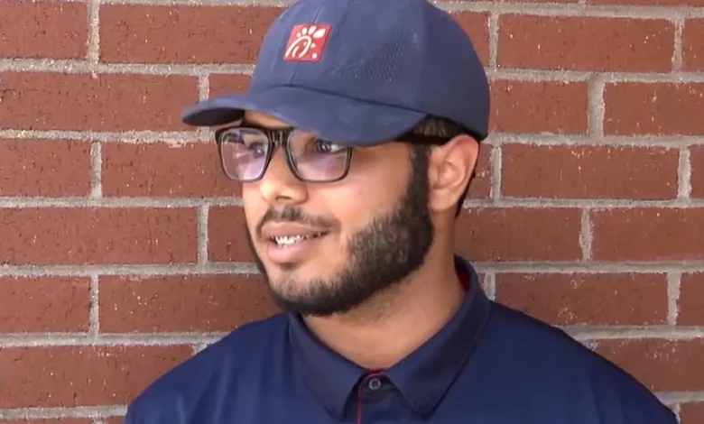 Chick-fil-A Employee Finds $10,000 in Bathroom and Tries to Refuse Reward for Turning It in