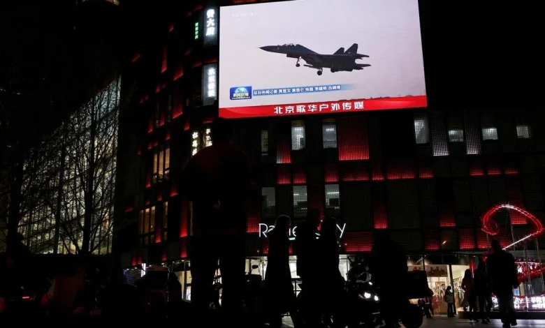 Chinese aircraft carrier sailed through Taiwan Strait, Taipei says