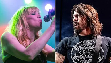 Courtney Love Urges Dave Grohl to "Man Up" and "Just Say We're Cool"