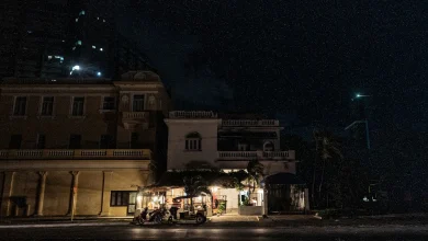 Cuba says it will release over 2,000 prisoners, as U.S. keeps up pressure