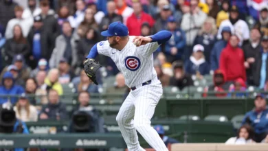 Cubs reliever Caleb Thielbar has key error, but why was Matt Shaw playing first base?