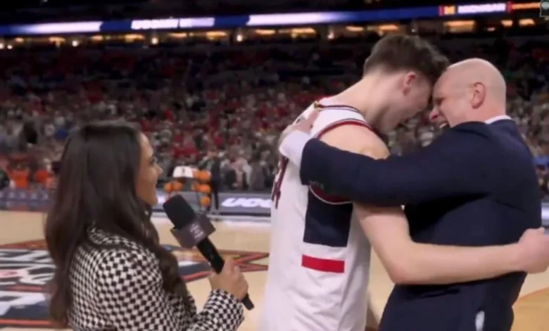 Dan Hurley headbutts UConn's Braylon Mullins following Final Four victory