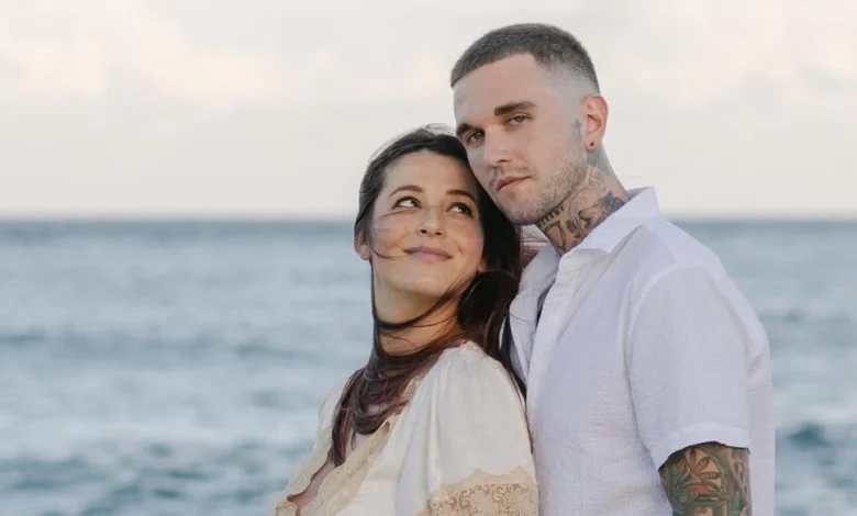 Daniel Day Lewis Family: Son Gets Married This Week in Miami, But Kid's Famed Actress Mother Appealing Fraud Conviction in France