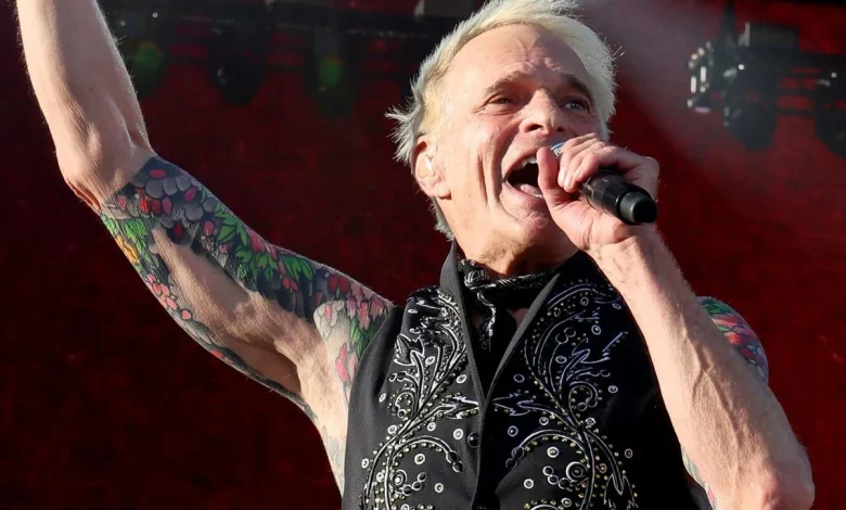 David Lee Roth Brings Back Rare Van Halen Gem on Opening Night of 2026 Tour