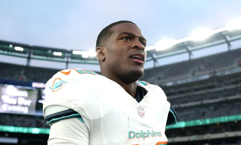 De'Von Achane shows up for Dolphins' voluntary workouts