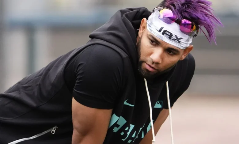 Diamondbacks Reinstate Lourdes Gurriel Jr., DFA Luken Baker