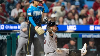 Diamondbacks mount 4-run comeback to win opener vs. Phillies