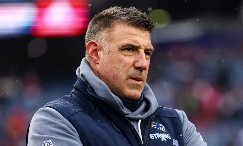 Dianna Russini won't be reporting amid review of NFL coverage after photos with Patriots coach Mike Vrabel