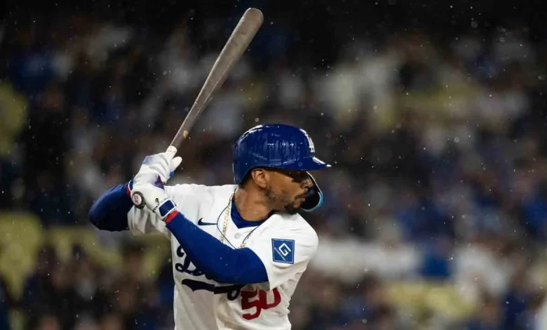 Dodgers place Mookie Betts on IL, recall Hyeseong Kim