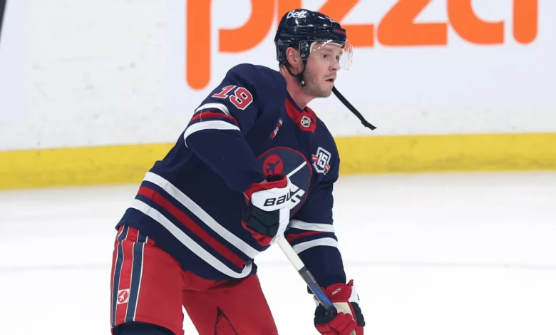 Does Jonathan Toews Have One More Season in Him?