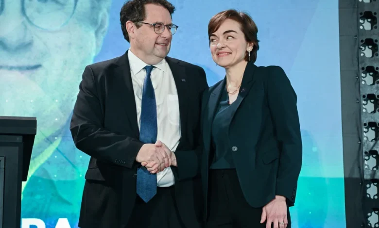 Dossier | Course à la direction de la CAQ | Dernière ligne droite pour Fréchette et Drainville (2 articles)