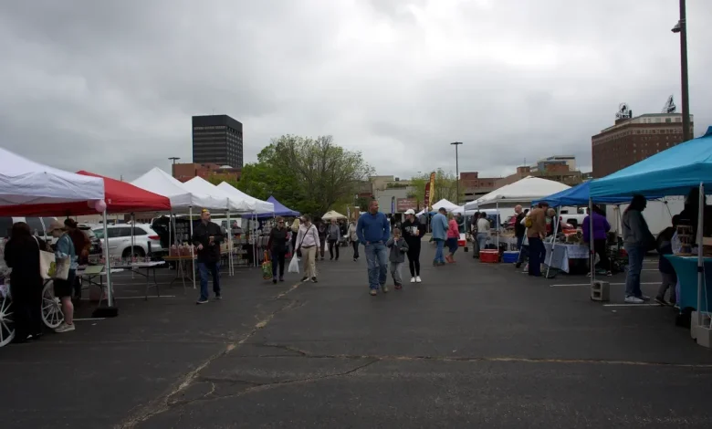 Downtown Topeka Farmers Market returns Saturday. Find out what's new