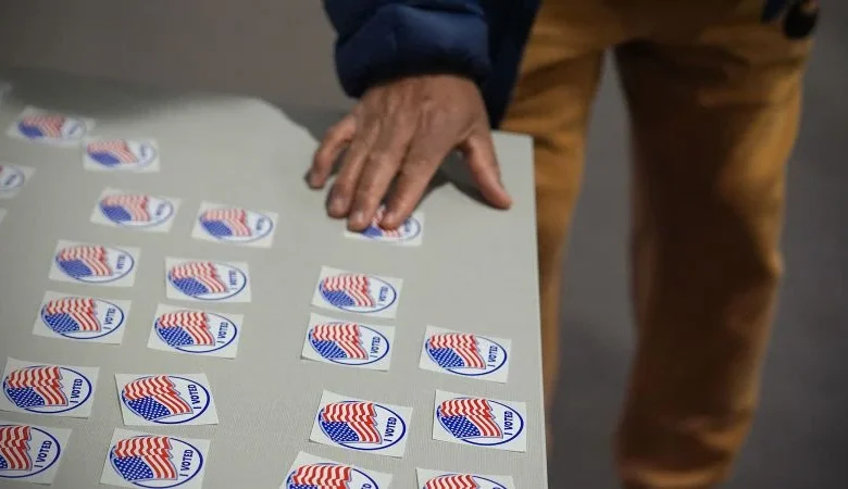 Early voting points to an edge for Virginia Democrats trying to enact a US House map that could flip four seats