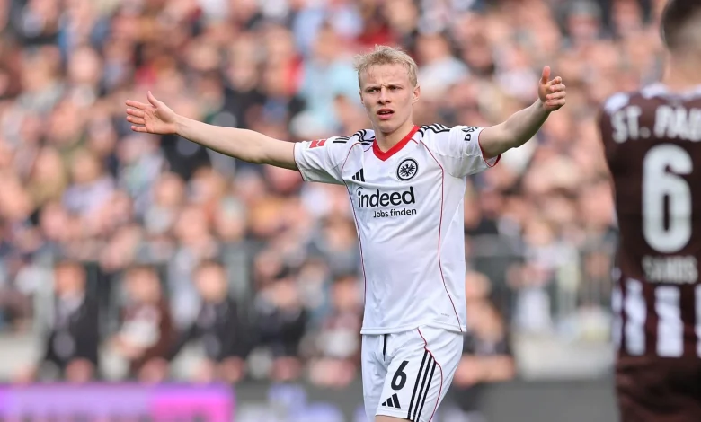 Eintracht Frankfurt News-Ticker: Eintracht startet mit Höjlund und Knauff