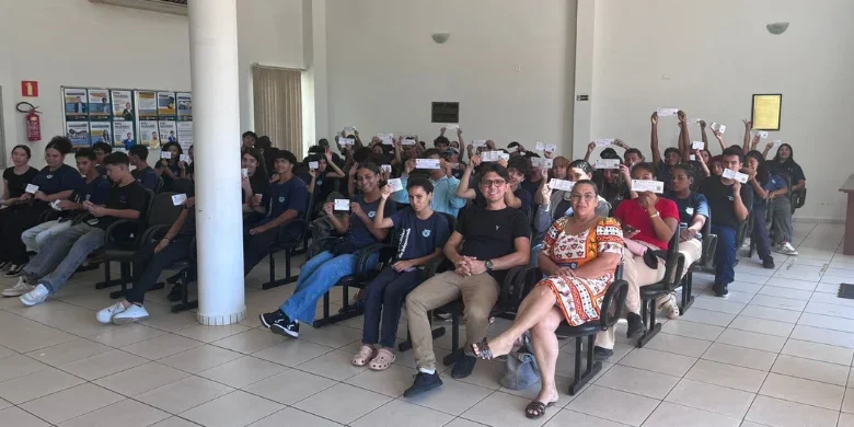 Eleitorado paranaense entre 15 e 17 anos cresce 33% no primeiro trimestre de 2026