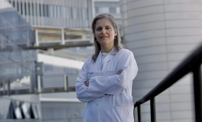 Elena Castro, especialista del CHUP: "El cribado de cáncer de colon no solo permite el diagnóstico precoz, sino también la prevención"