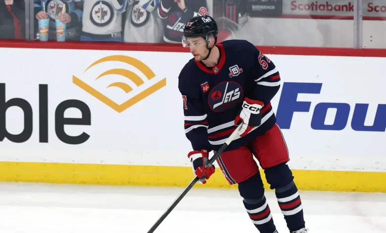 Elias Salomonsson Returns As Moose Look To Save Season in Must-Win Game 2 Against Admirals