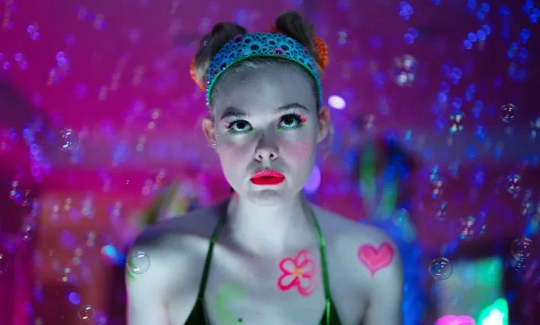 Elle Fanning Is "Really Proud" Of Nudity In 'Margo's Got Money Troubles'