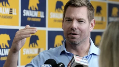 Eric Swalwell must be expelled over misconduct claims, lawmakers say
