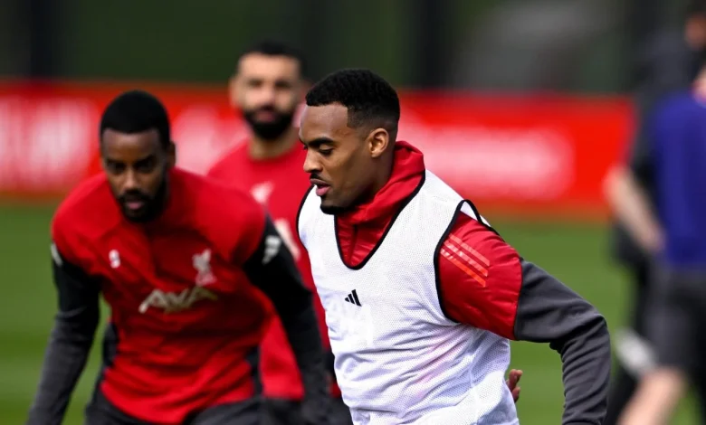 Everton v Liverpool: Merseyside derby team news