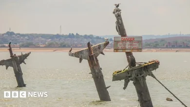 Explosives-filled shipwreck to have masts removed