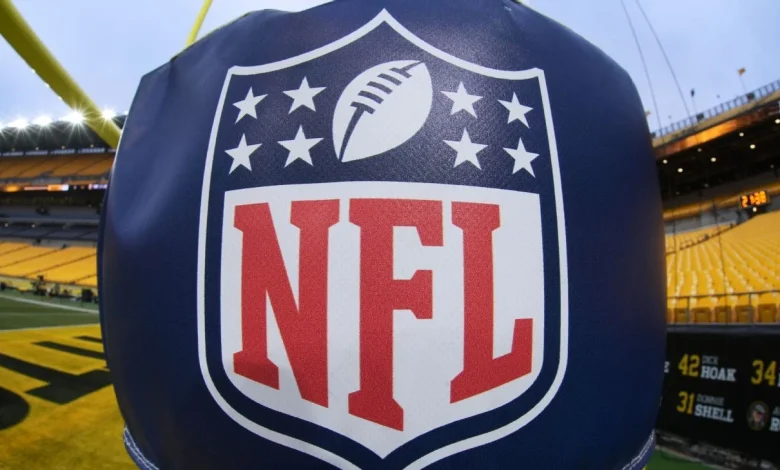 Fanatics takes over exclusive NFL trading card license