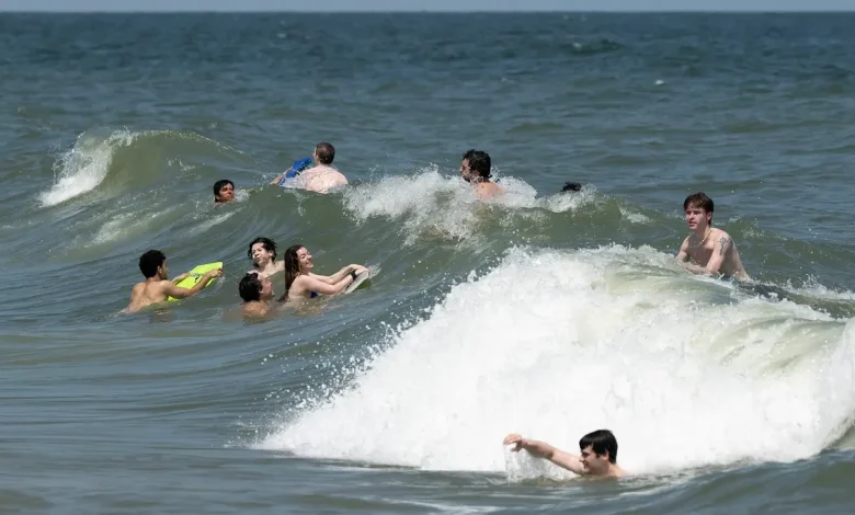 First day of summer 2026 is coming. Here's holiday weekend schedule