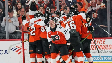 Flyers clinch playoff spot with shootout win against Hurricanes, who take East