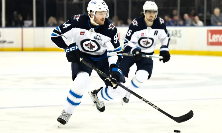 Flyers vs Jets Prediction, Picks & Odds for Tonight’s NHL Game