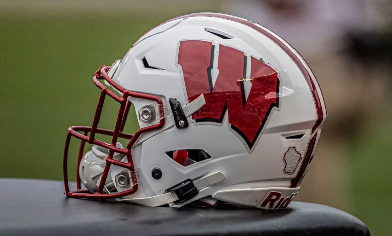 Former Wisconsin TE Jack Pugh dies at 24; cause of death not given