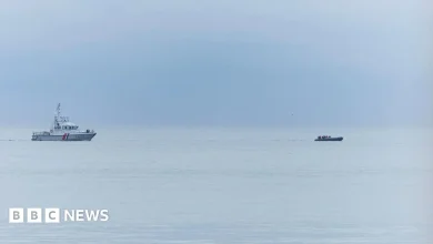 Four people die trying to board boat in Channel crossing attempt