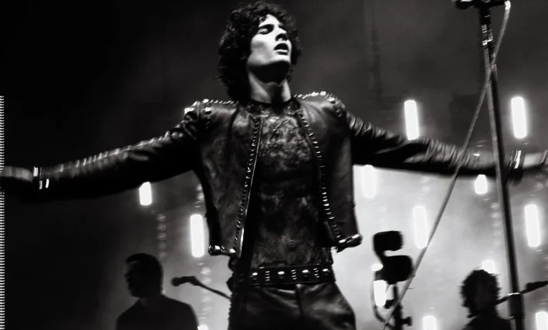 Fresh off Coachella debut, Sombr announces PPG Paints tour date