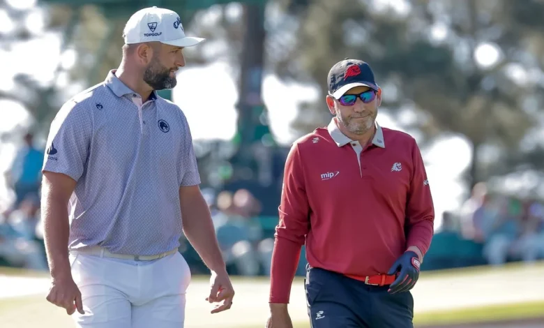 Frustrated Sergio Garcia breaks driver on No. 2 tee box