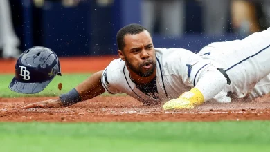 Game Thread: A lefty making his MLB debut?