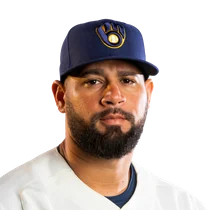 Gary Sanchez keeps mashing despite Brewers' loss