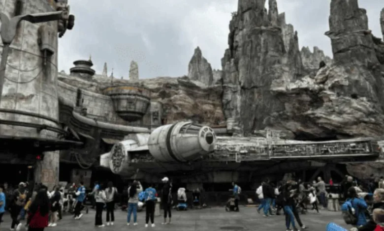 Guests Notified: Disneyland Resort Issues 3-Day Mandatory Star Wars Closure