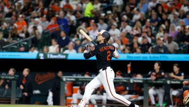 Gunnar Henderson's solo homer (6)
