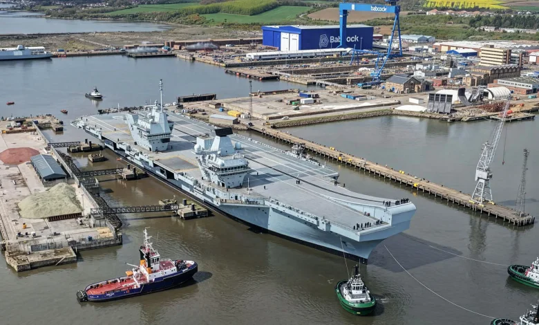 HMS Queen Elizabeth leaves Rosyth after docking period