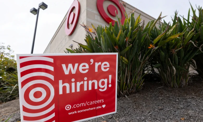 Hiring in the US drops to pandemic lows as job market under Trump stagnates | Business and Economy News