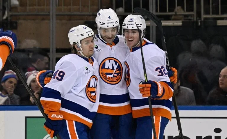 How to live stream Maple Leafs vs Islanders: NHL, TV channel