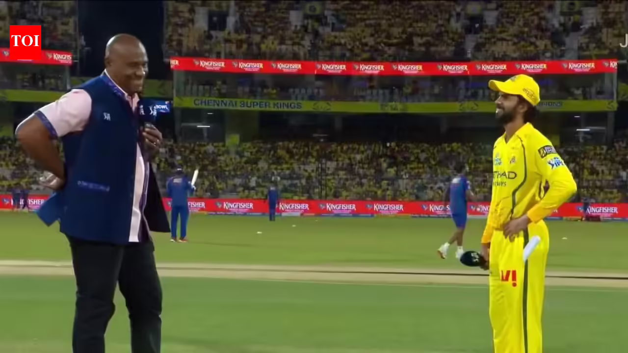 IPL: Chennai crowd forces Ian Bishop to say 'sorry' during CSK vs PBKS toss - Watch