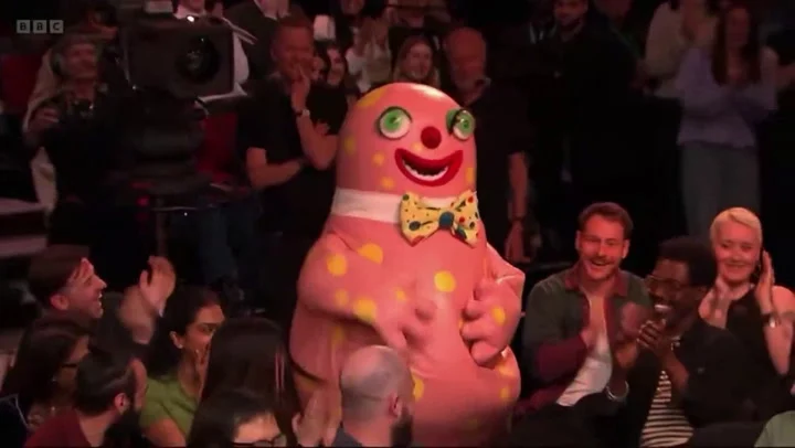 Iconic British TV character crashes onto The Claudia Winkleman Show