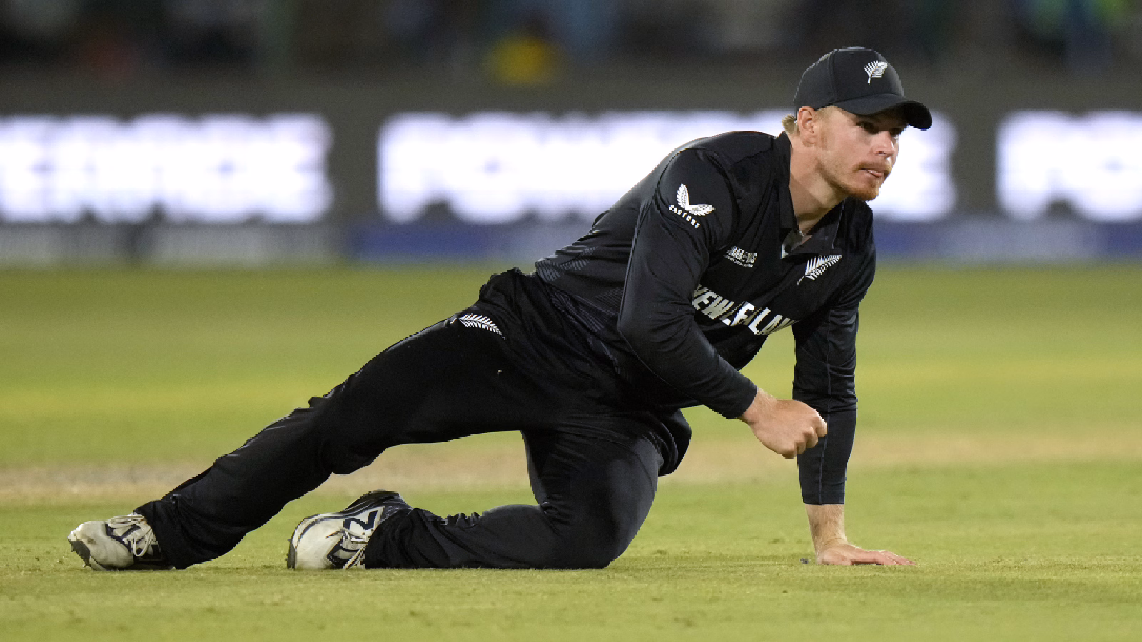 Inside Glenn Phillips’ art of the impossible catch: ‘I enjoy being in the air’