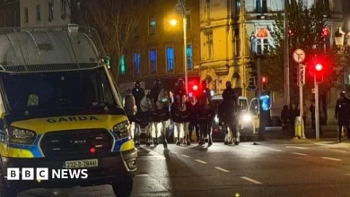 Irish fuel protests: Police clear protesters from Dublin's O'Connell Street