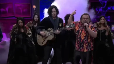 Jack White, Jack Black team up on 'Seven Nation Army' on 'SNL'
