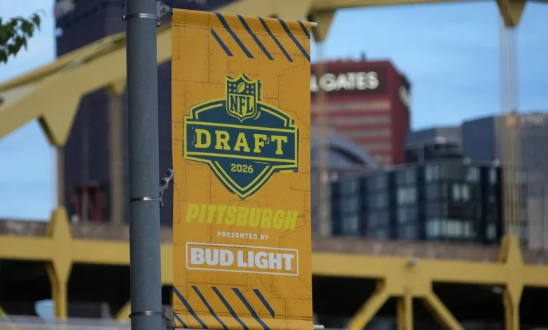 Jimmy Kempski's full first-round 2026 NFL mock draft