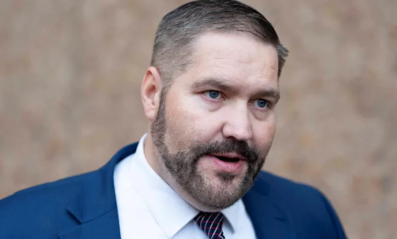 Judge sides with Arizona election official in ruling that could affect midterms voting